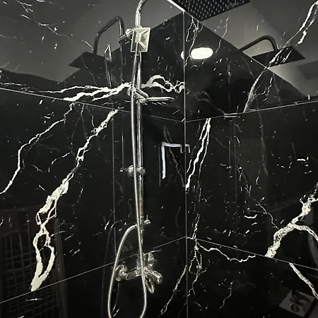 Apartment Urban Mountain View