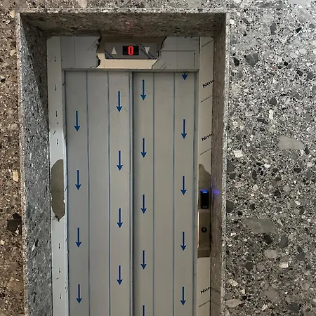 Urban Mountain View *